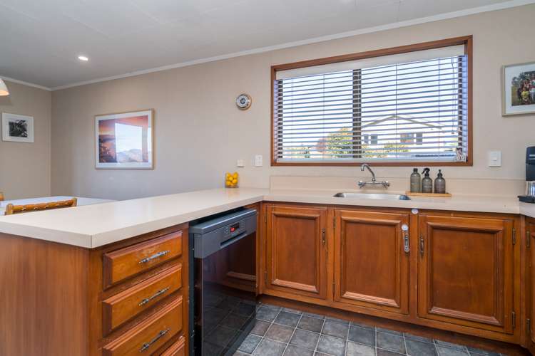 106a Easther Crescent Kew_33