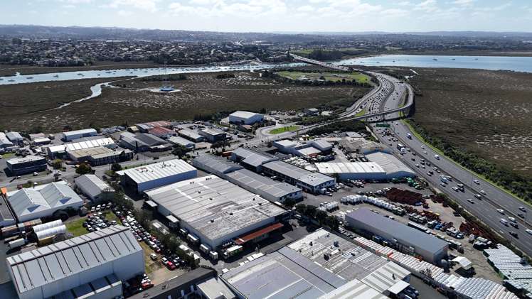 B/77 Patiki Road Avondale_16