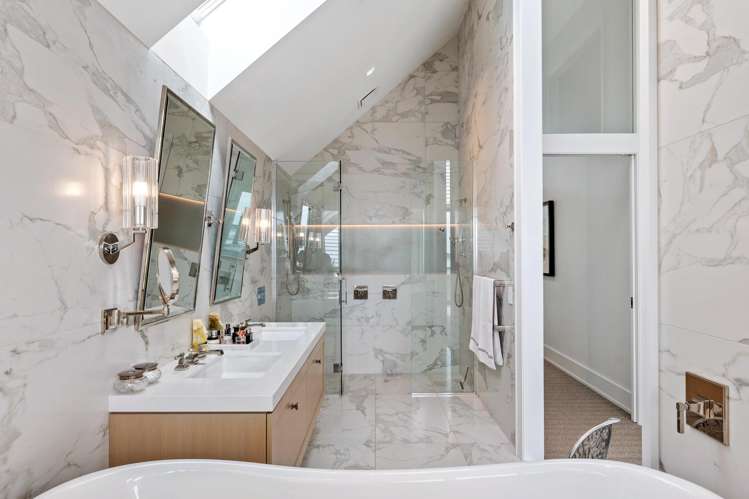 153 Main Road Moncks Bay_36