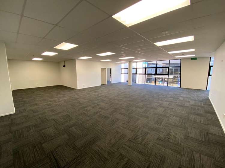 C16/930 Great South Road Penrose_4