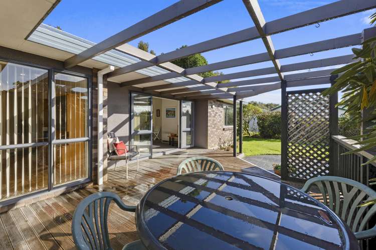 3 Maple Crescent Whalers Gate_5