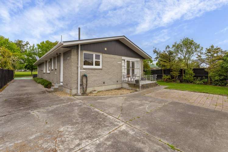 2/37 Lochee Road Upper Riccarton_9