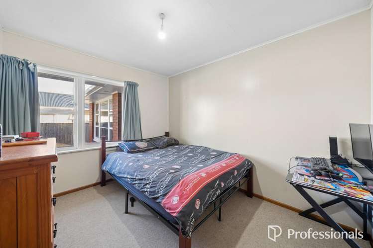 38 Russell Road Wainuiomata_15