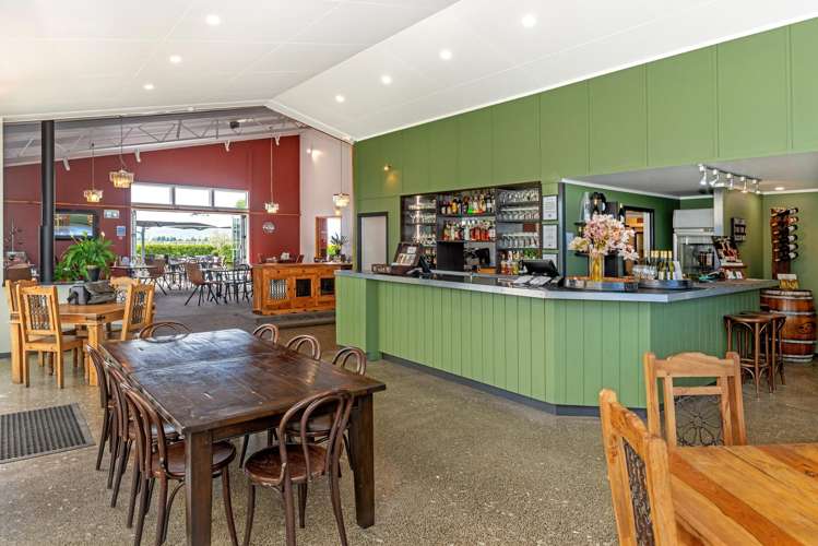 166 Main Road Matawhero_11