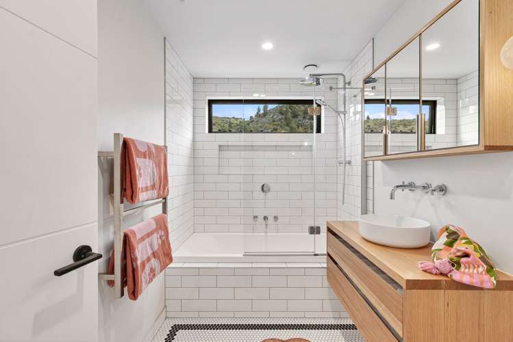 32 Cooper Crescent Luggate_9