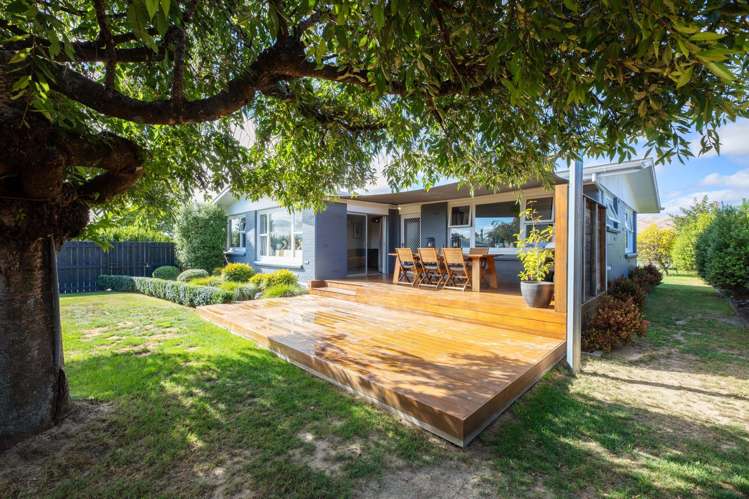 6 Newbourne Crescent Redwoodtown_17