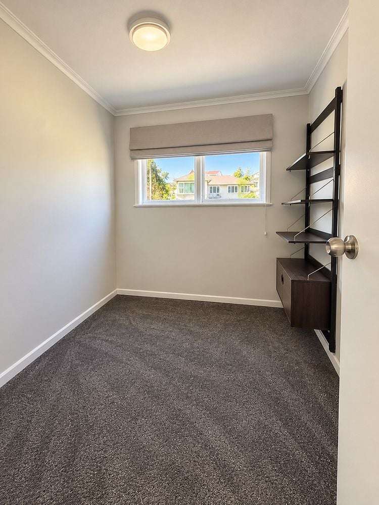 32 Redwood Avenue Tawa_11