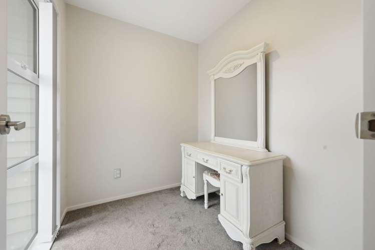 82C Moore Street Howick_12