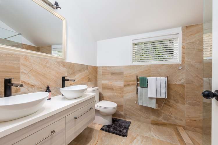 8 Liston Crescent Cockle Bay_18