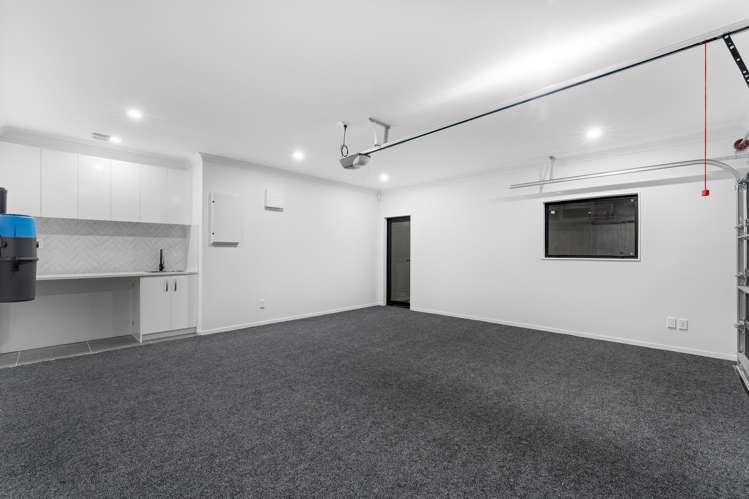 2B Palmgreen Court Stanmore Bay_21
