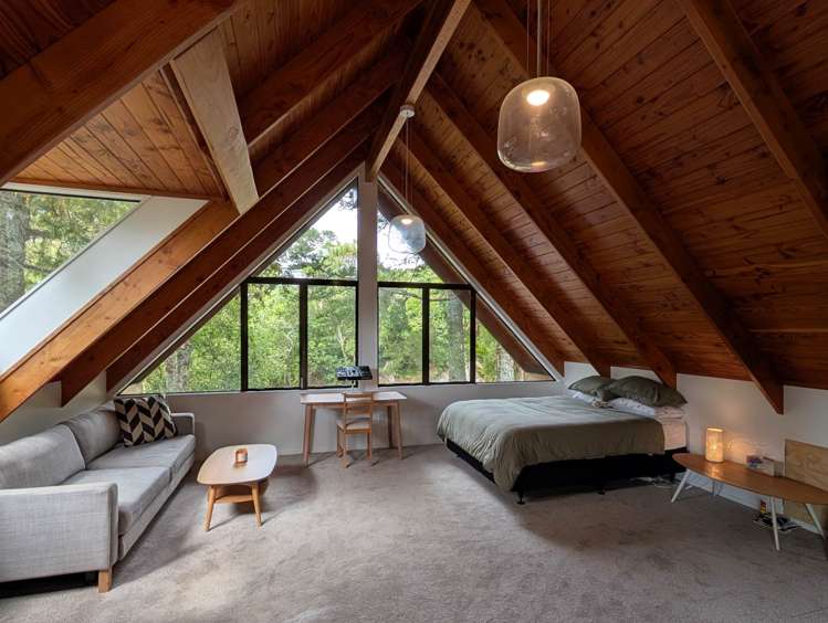 22 Tui Crescent Waiatarua_6