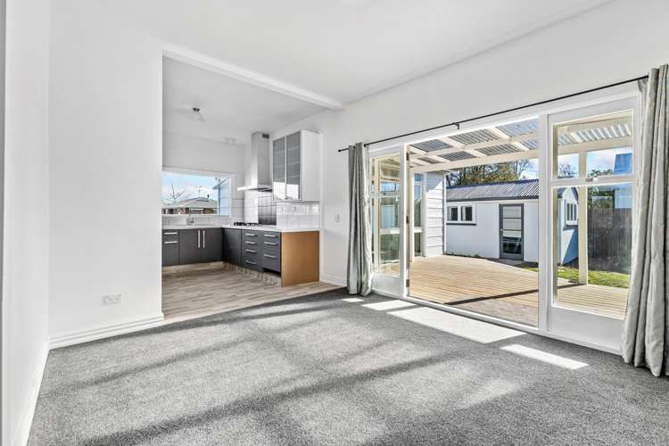 19 Lee Street Southbridge_3