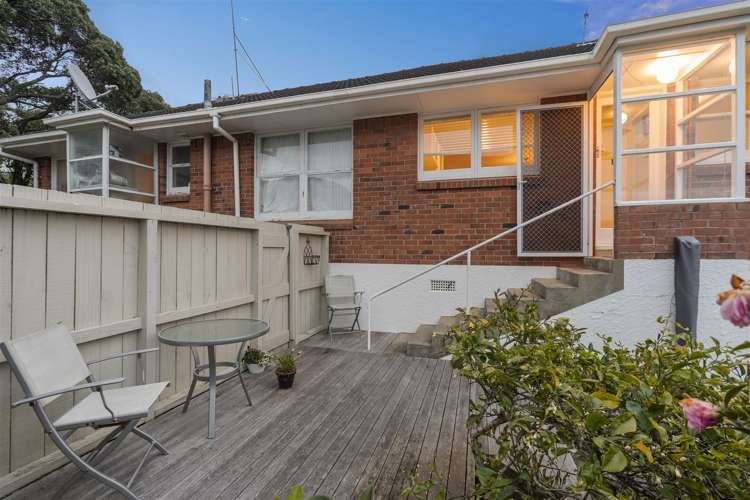 2/39 East Coast Road Milford_11