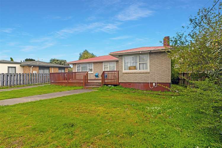 97 Cobham Crescent Kelston_8