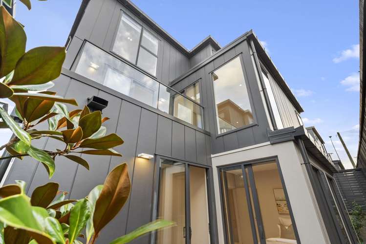 201E Hurstmere Road Takapuna_21