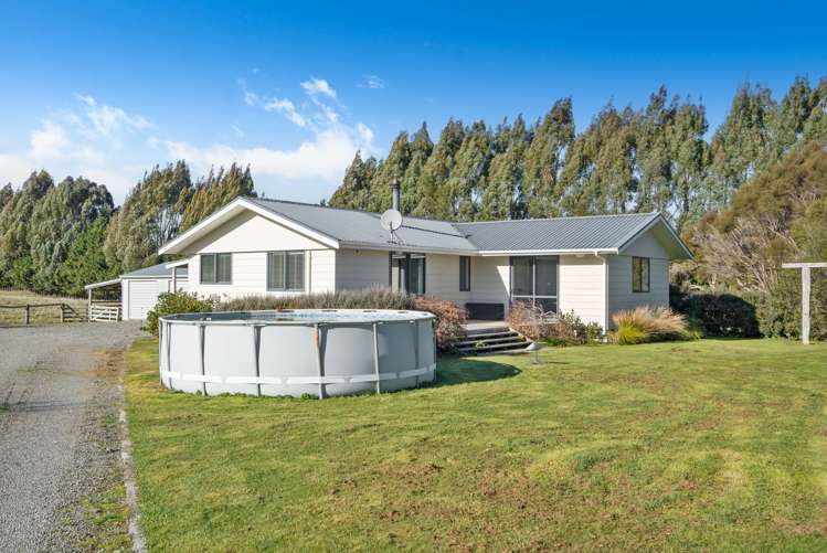 1827 State Highway 2 Tauwharenikau_25