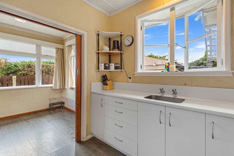 54 Parker Avenue Levin_5