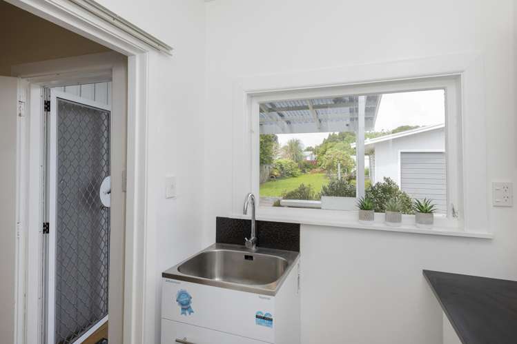 56 Herbert Road Te Hapara_16