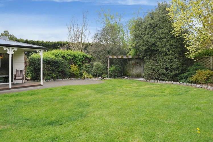 454 Johns Road Fernside_31