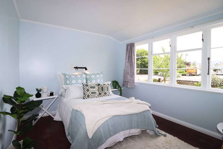 257 High Street South Carterton_8