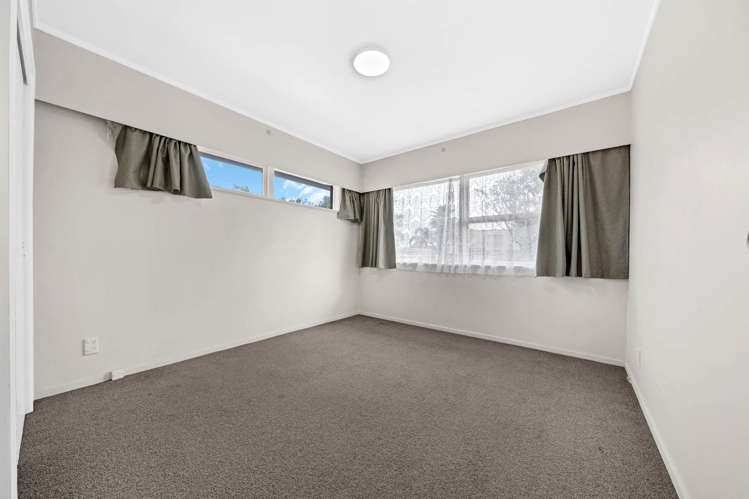 86 Botany Road Botany Downs_15