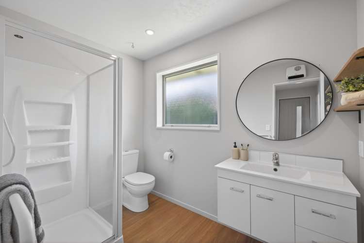 52 Thackeray Place Waltham_11