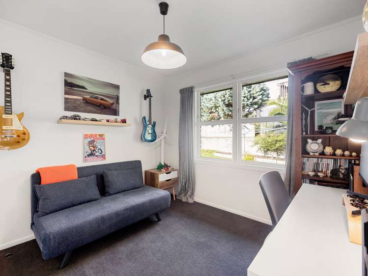 70 Houchens Road Glenview_12