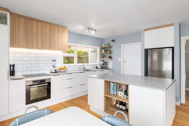 27 Whero Avenue Diamond Harbour_2