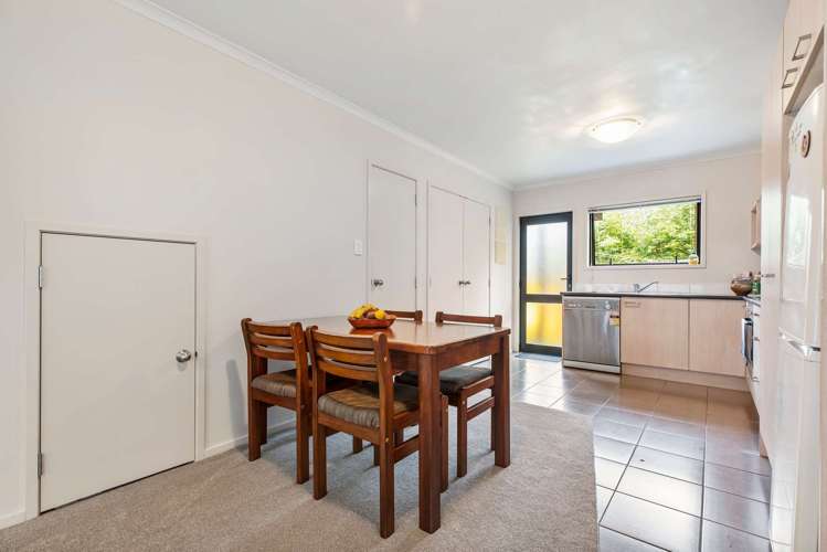 27/94 Glengarry Road Glen Eden_4