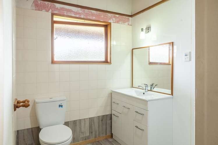 11 Pahoia Road Pahoia_13