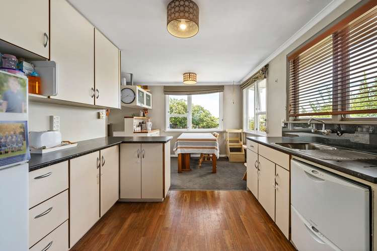 8 Washington Crescent Redwoodtown_10