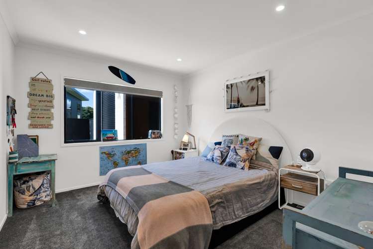 6 Francis Douglas Drive Westown_18