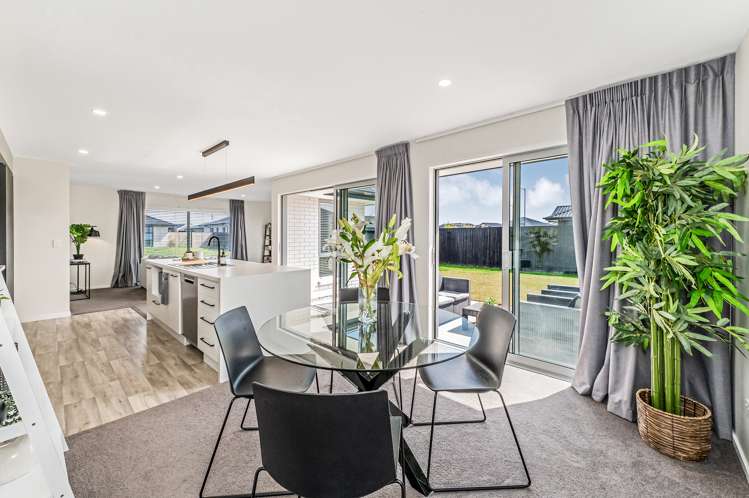 3 Letitia Street Burwood_11