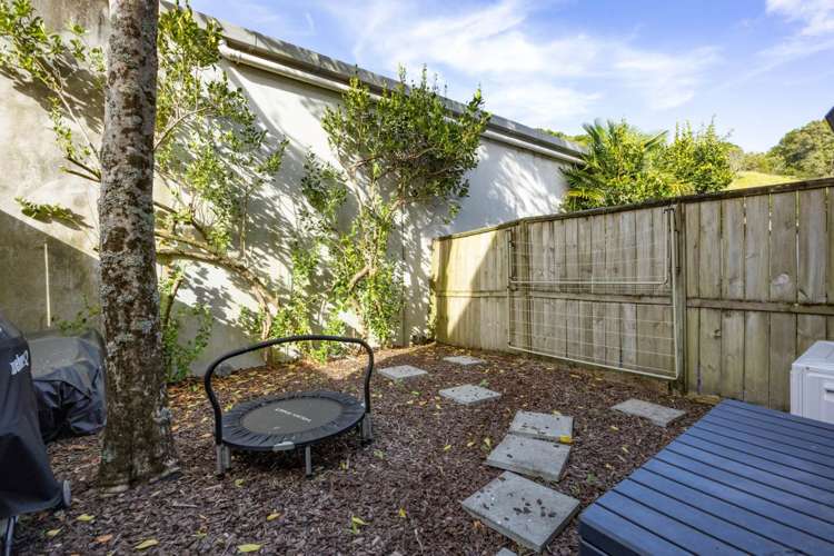 64/21 Hunters Park Drive Three Kings_6