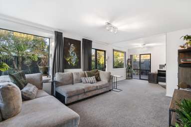2/11 Moana Street_1