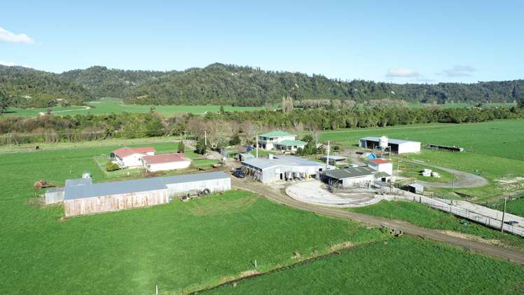 451 Umere Road Karamea_5