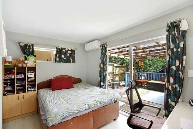 2/55 Ennis Avenue Pakuranga Heights_1