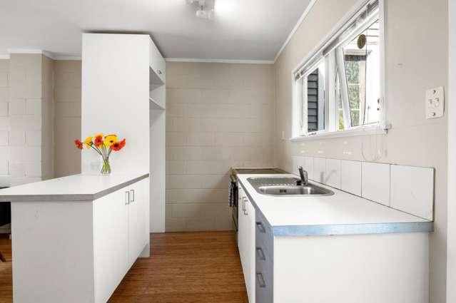 2/4 Mark Road Mount Albert_3