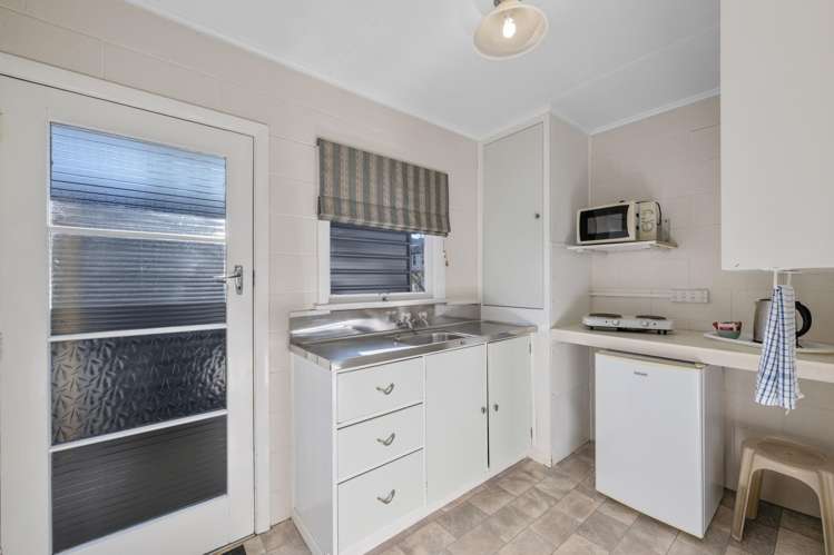 26-28 Waikawa Road Picton_22