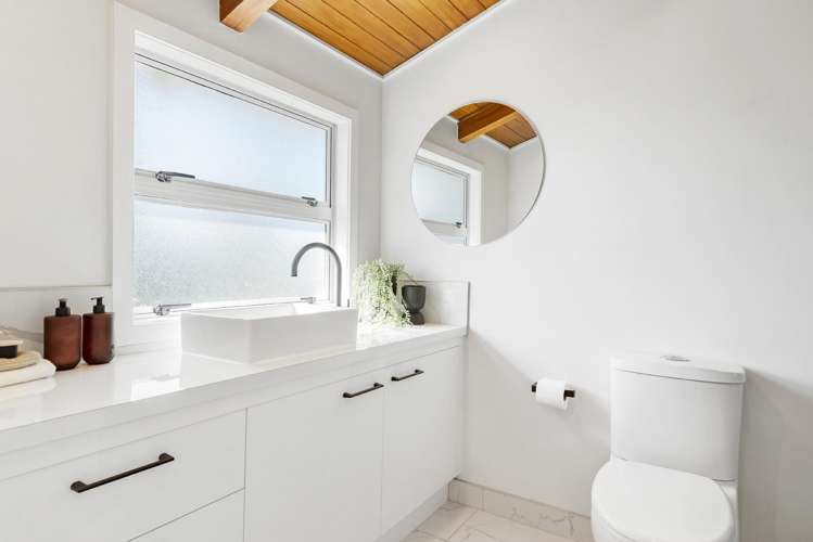 2/35a Rangatira Road Beach Haven_19