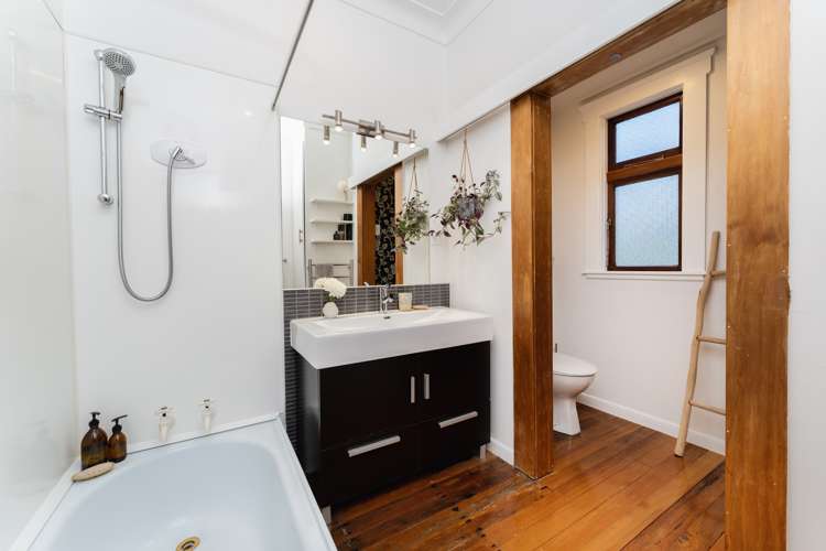 13 Falkirk Street Dalmore_13