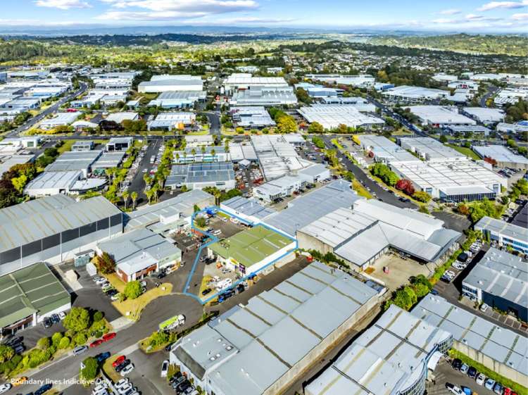 1/1-5 Cebel Place Albany_17