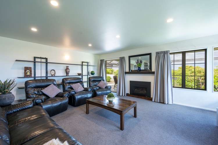 23 Olympus Way Richmond_11