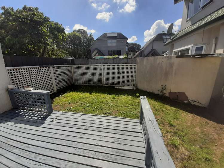 2/25 Saint Vincent Avenue Remuera_14