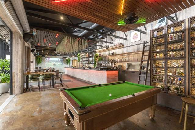 492 and 498-500 New North Road Kingsland_4