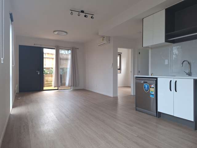 1/13 Blockhouse Bay Road 10016_2