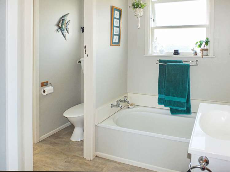 8a Edinburgh Terrace Foxton Beach_13