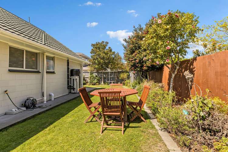 2/19 Molesworth Place Somerfield_13