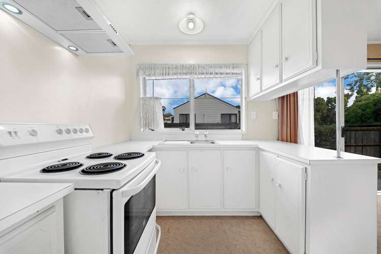 1/11 Sharivari Place Conifer Grove_3