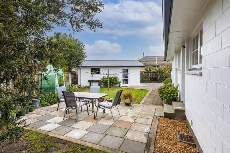 20 Staffordshire Street Burwood_10